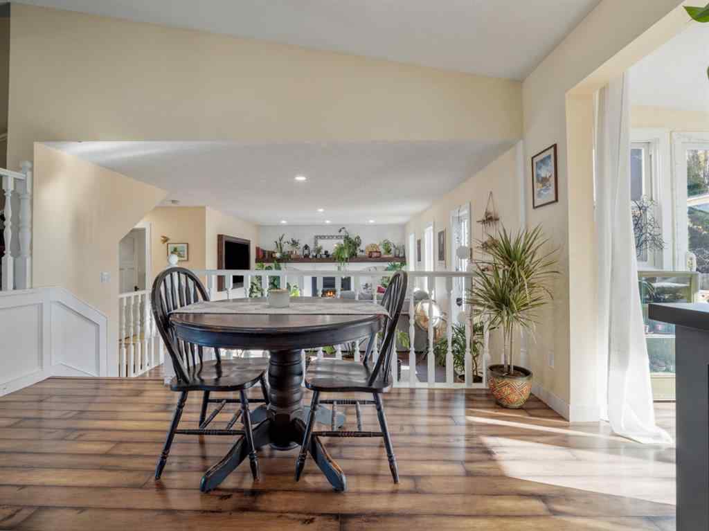 MLS® A2269027 - 2238 26 Avenue S in Tudor Estates Lethbridge, Residential