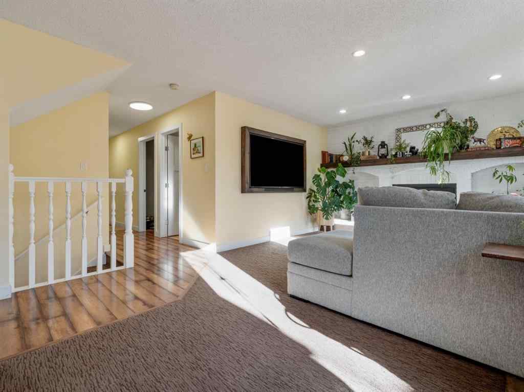 MLS® A2269027 - 2238 26 Avenue S in Tudor Estates Lethbridge, Residential