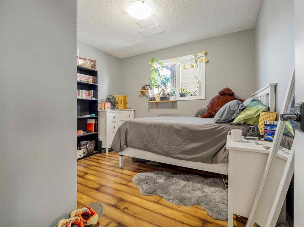 MLS® A2269027 - 2238 26 Avenue S in Tudor Estates Lethbridge, Residential