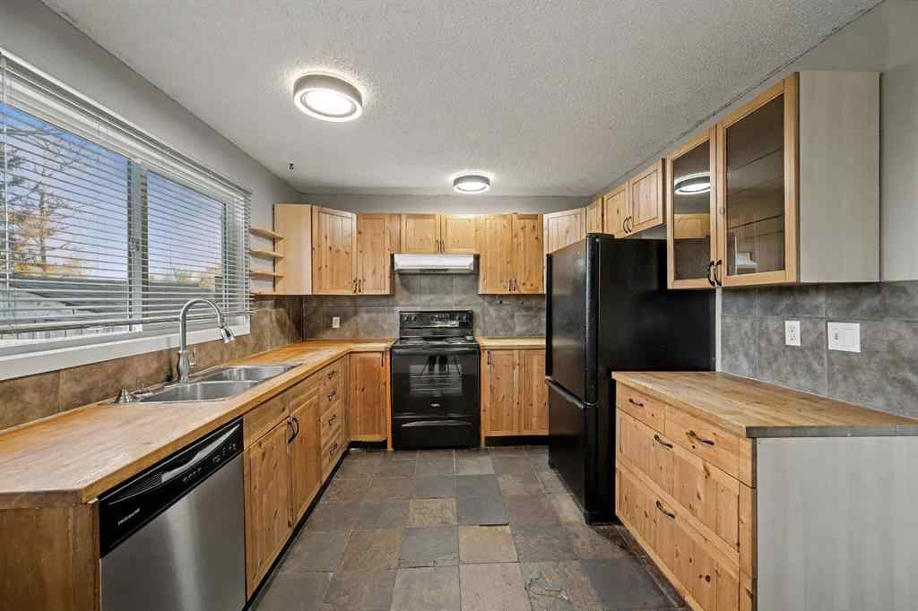 MLS® A2269028 - 24 Hunters Gate  in Hunters Glen Okotoks, Residential