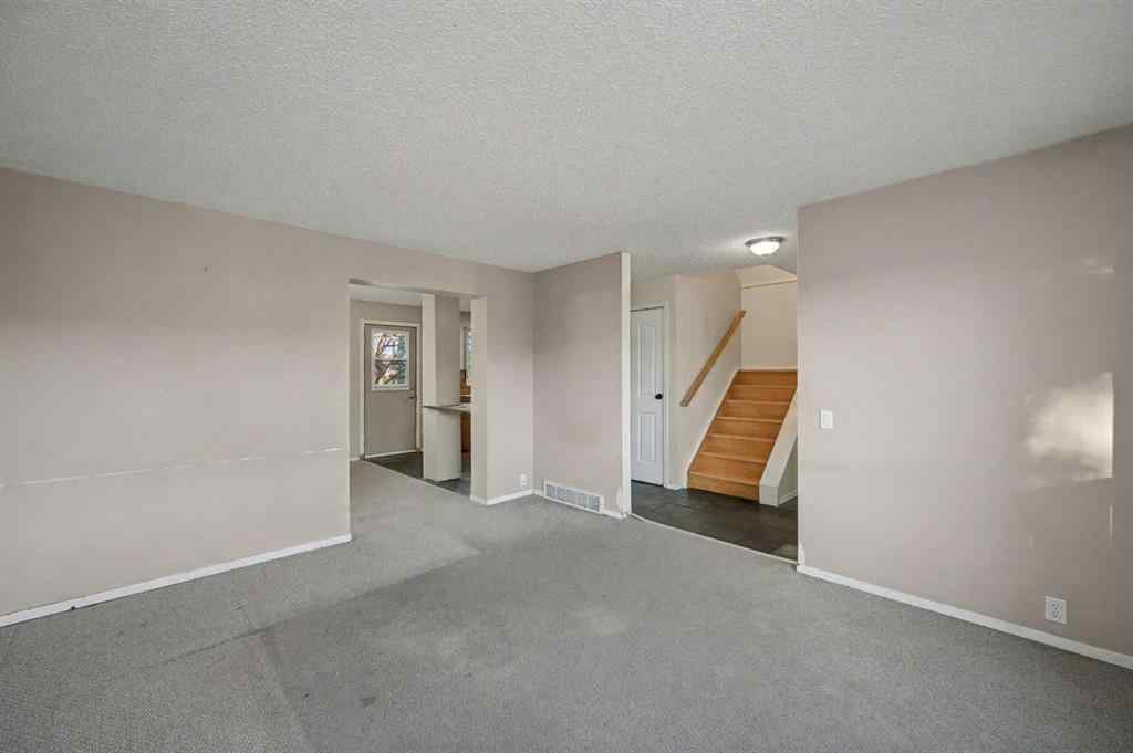 MLS® A2269028 - 24 Hunters Gate  in Hunters Glen Okotoks, Residential