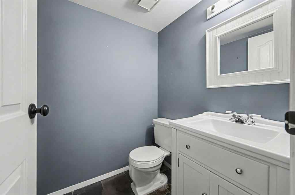 MLS® A2269028 - 24 Hunters Gate  in Hunters Glen Okotoks, Residential