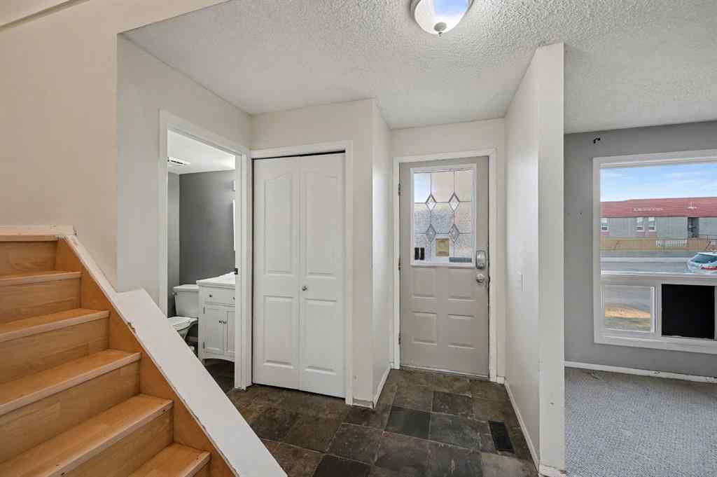 MLS® A2269028 - 24 Hunters Gate  in Hunters Glen Okotoks, Residential