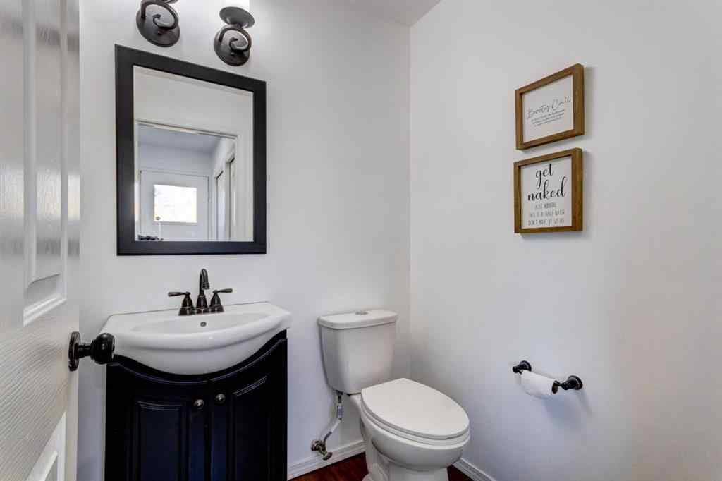 MLS® A2269029 - 235 Strathearn Crescent SW in Strathcona Park Calgary, Residential