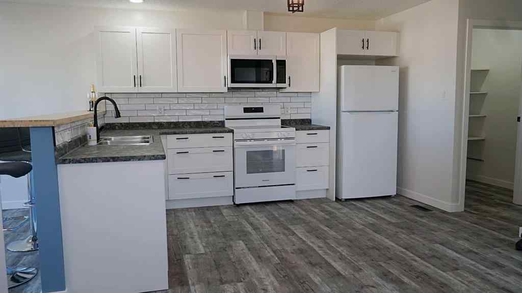 MLS® A2269030 - 4907 53 Avenue  in Kitscoty Kitscoty, Residential