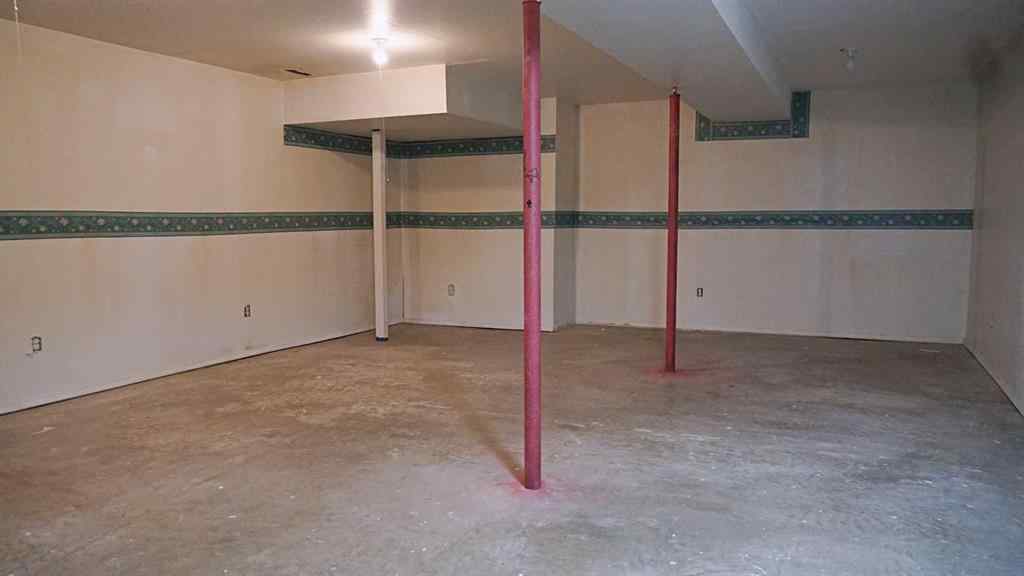 MLS® A2269030 - 4907 53 Avenue  in Kitscoty Kitscoty, Residential