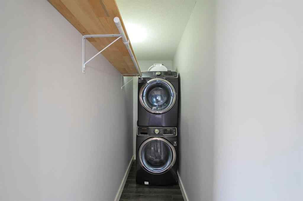 MLS® A2269034 - 4416A 73 Street  in West Park Camrose, Residential