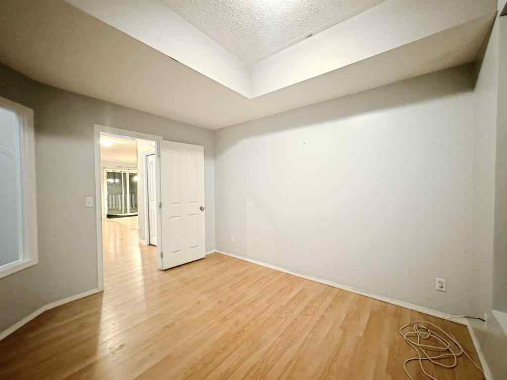 MLS® A2269035 - 262 Luxstone Road SW in Luxstone Airdrie, Residential