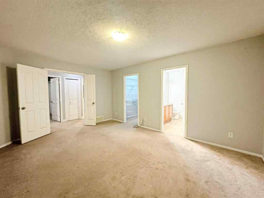 MLS® A2269035 - 262 Luxstone Road SW in Luxstone Airdrie, Residential