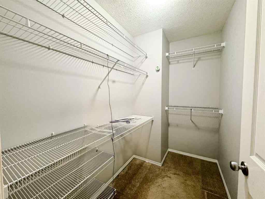 MLS® A2269035 - 262 Luxstone Road SW in Luxstone Airdrie, Residential