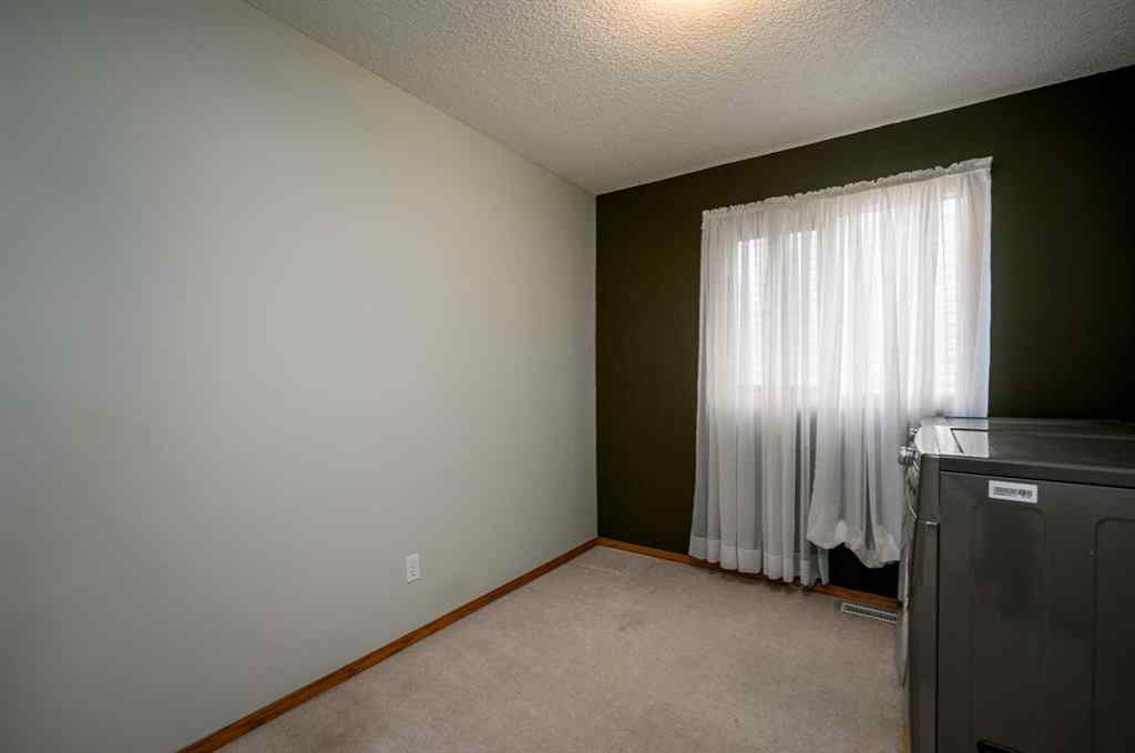 MLS® A2269038 - 21 Citadel Drive NW in Citadel Calgary, Residential