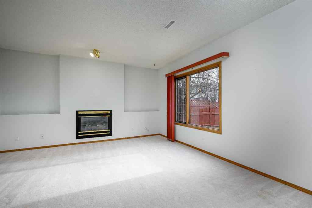 MLS® A2269038 - 21 Citadel Drive NW in Citadel Calgary, Residential