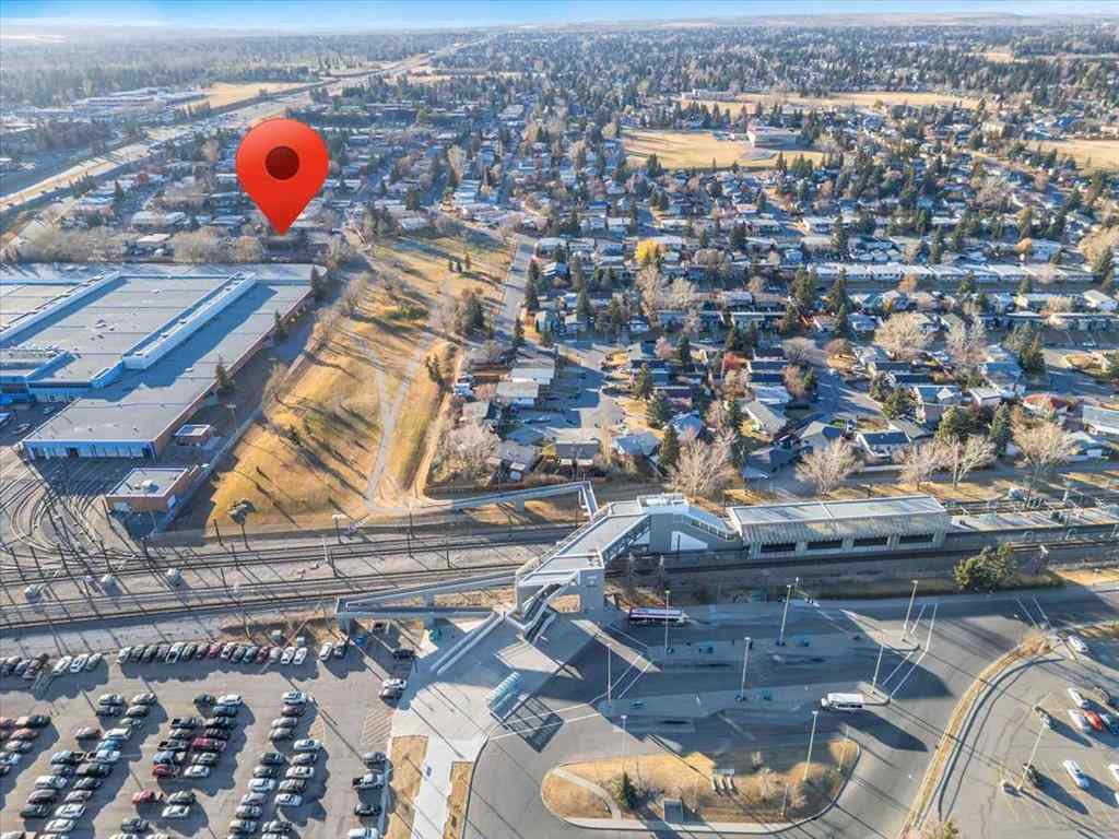 MLS® A2269045 - Unit #5 11240 6 Street SW in Southwood Calgary, Residential