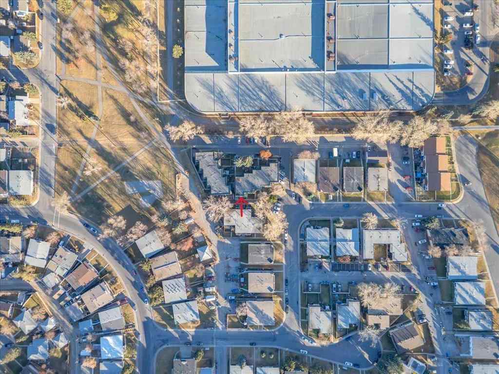 MLS® A2269045 - Unit #5 11240 6 Street SW in Southwood Calgary, Residential