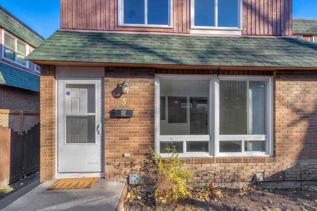 MLS® A2269045 - Unit #5 11240 6 Street SW in Southwood Calgary, Residential