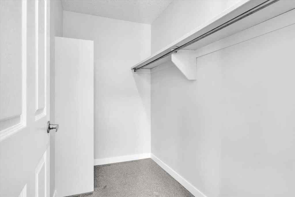 MLS® A2269045 - Unit #5 11240 6 Street SW in Southwood Calgary, Residential