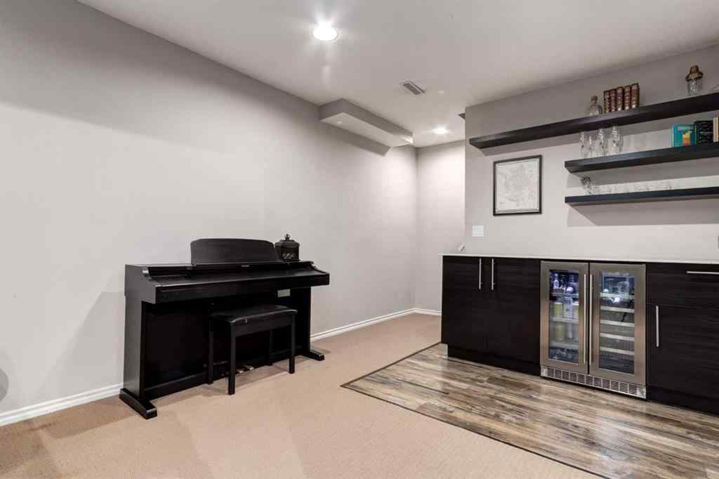 MLS® A2269047 - 32 Somme Manor SW in Garrison Woods Calgary, Residential