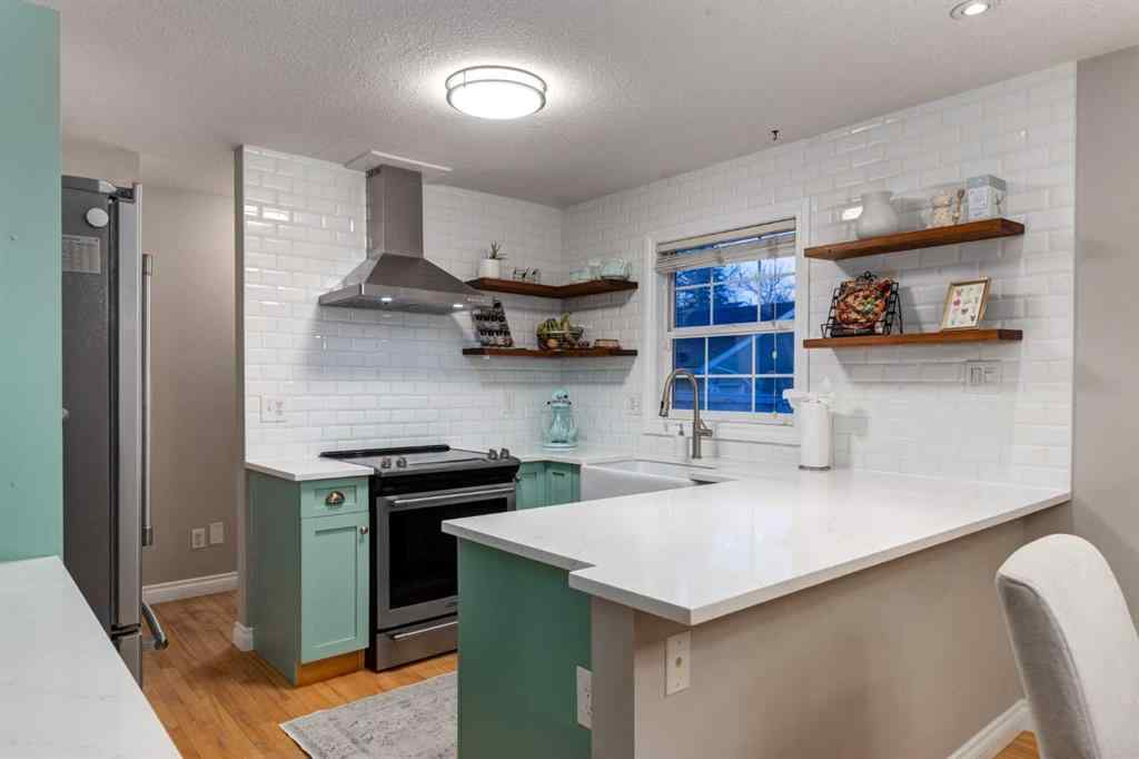 MLS® A2269047 - 32 Somme Manor SW in Garrison Woods Calgary, Residential