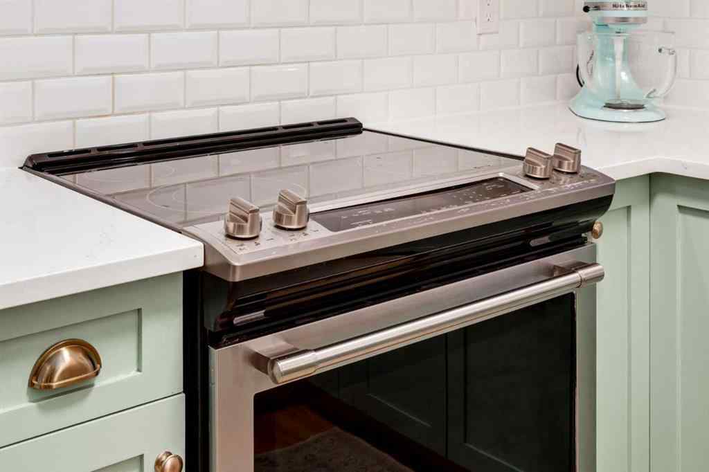 MLS® A2269047 - 32 Somme Manor SW in Garrison Woods Calgary, Residential