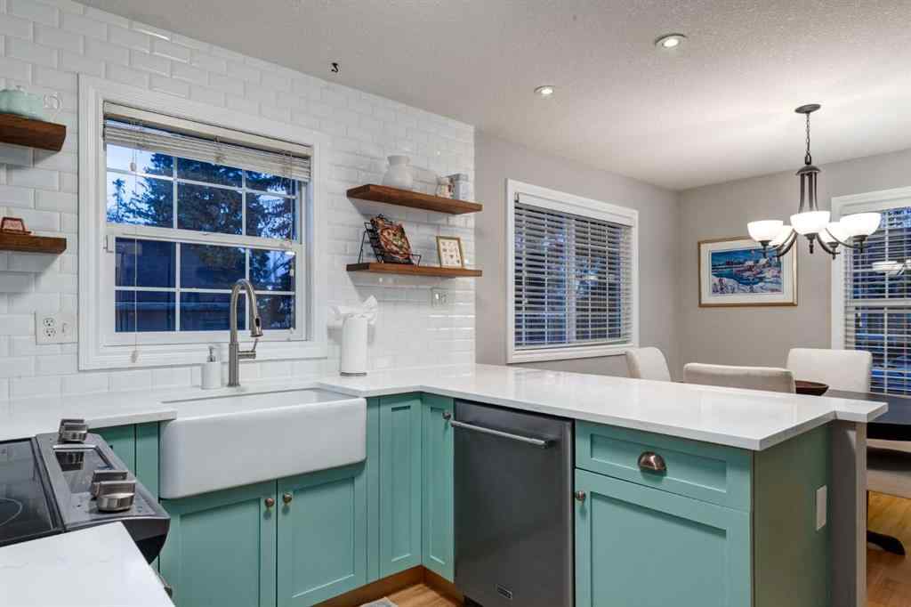 MLS® A2269047 - 32 Somme Manor SW in Garrison Woods Calgary, Residential