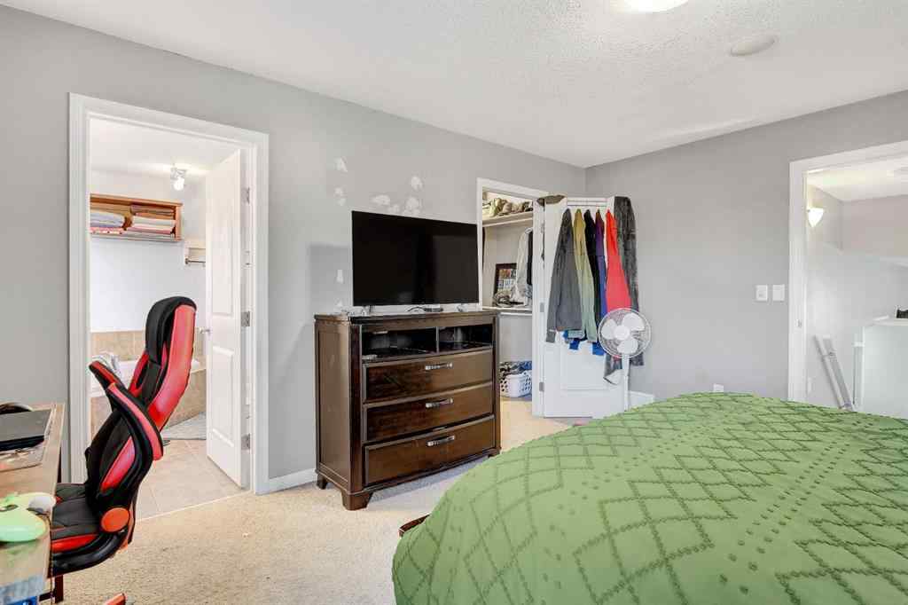 MLS® A2269049 - 6938 115 Street  in Pinnacle Ridge Grande Prairie, Residential