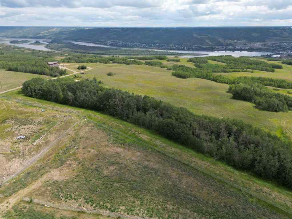 MLS® A2269052 - SW-1-84-22-W5th Hwy 743   in West Hill Com/Ind Peace River, Commercial