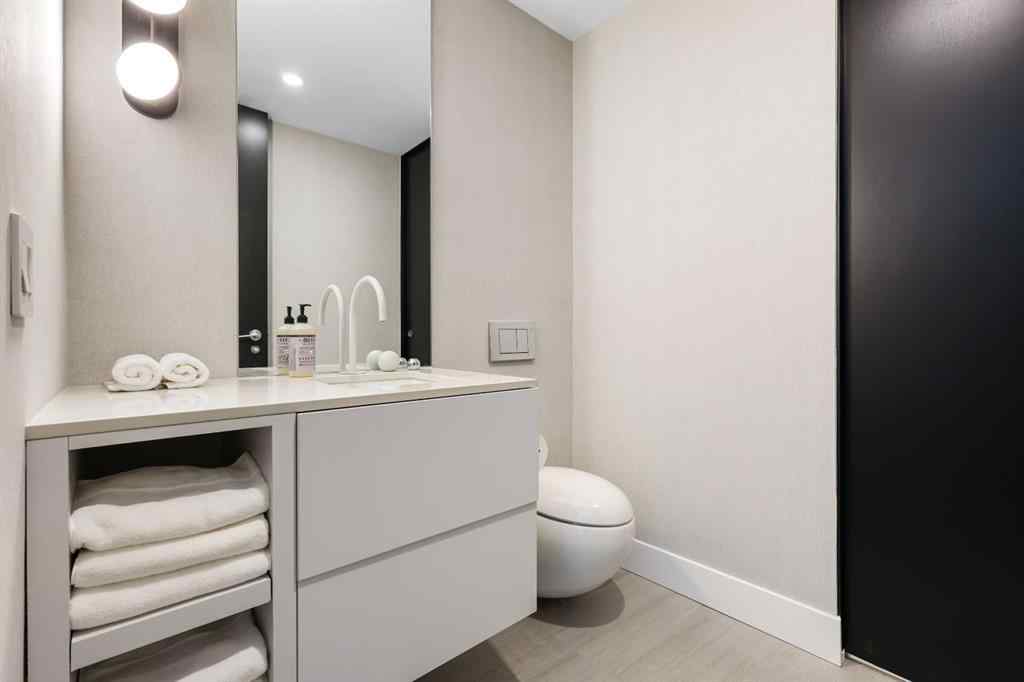 MLS® A2269054 - Unit #1807 108 9 Avenue SW in Downtown Commercial Core Calgary, Residential