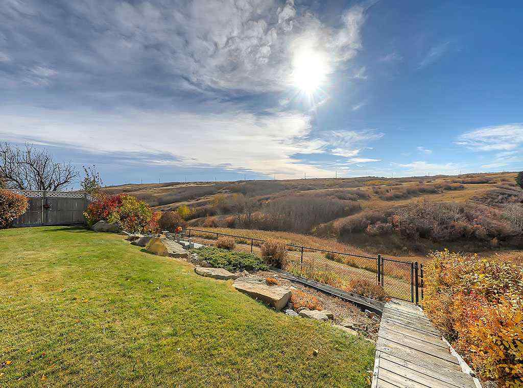 MLS® A2269058 - 352 Macewan Park View NW in MacEwan Glen Calgary, Residential