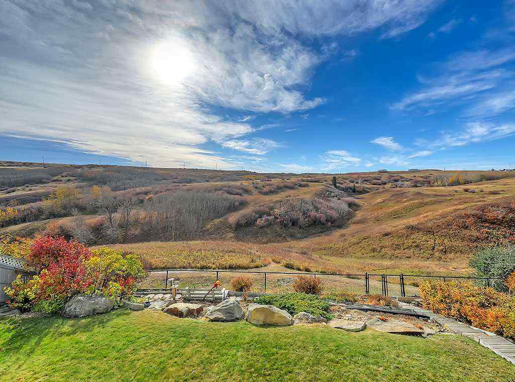 MLS® A2269058 - 352 Macewan Park View NW in MacEwan Glen Calgary, Residential