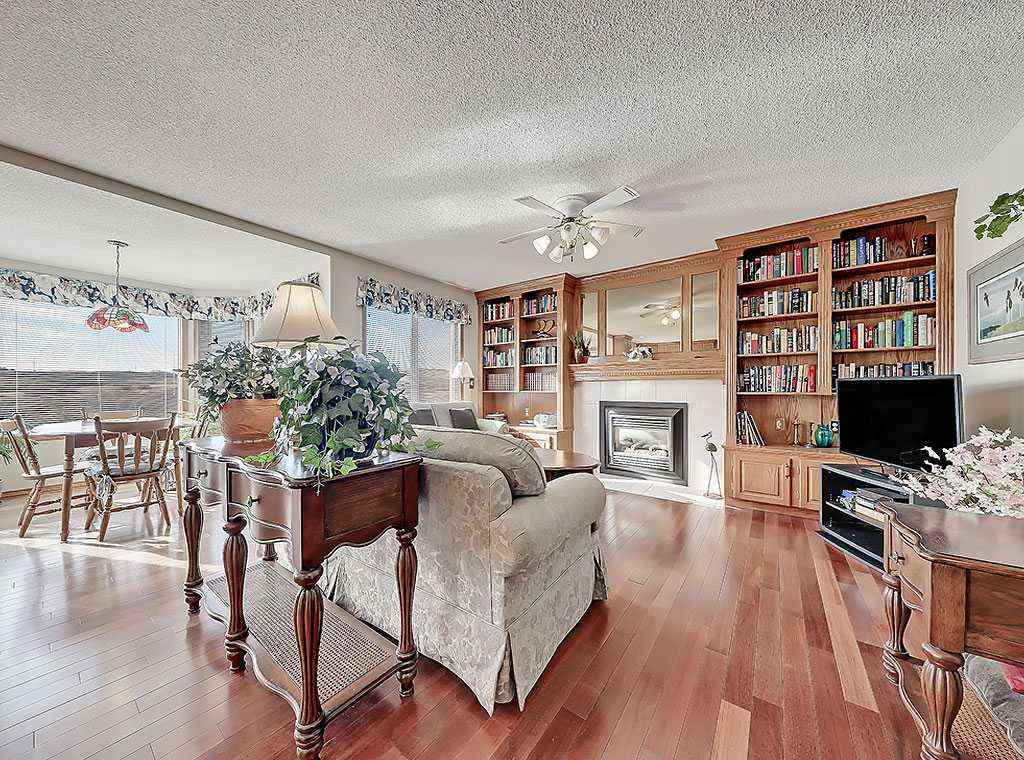 MLS® A2269058 - 352 Macewan Park View NW in MacEwan Glen Calgary, Residential