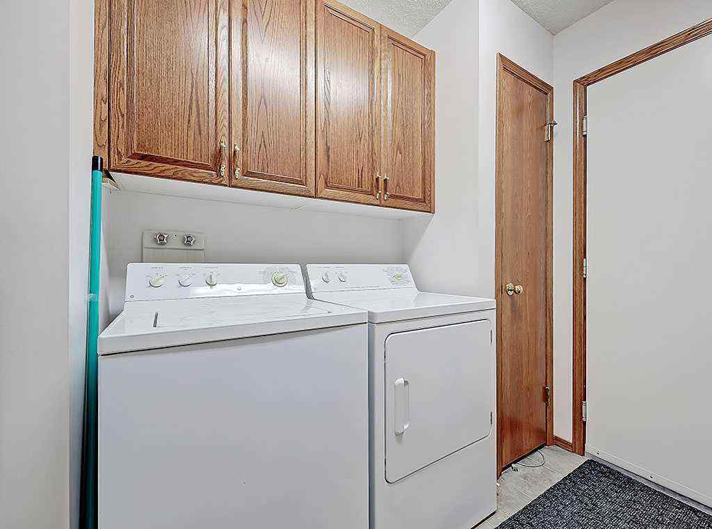 MLS® A2269058 - 352 Macewan Park View NW in MacEwan Glen Calgary, Residential