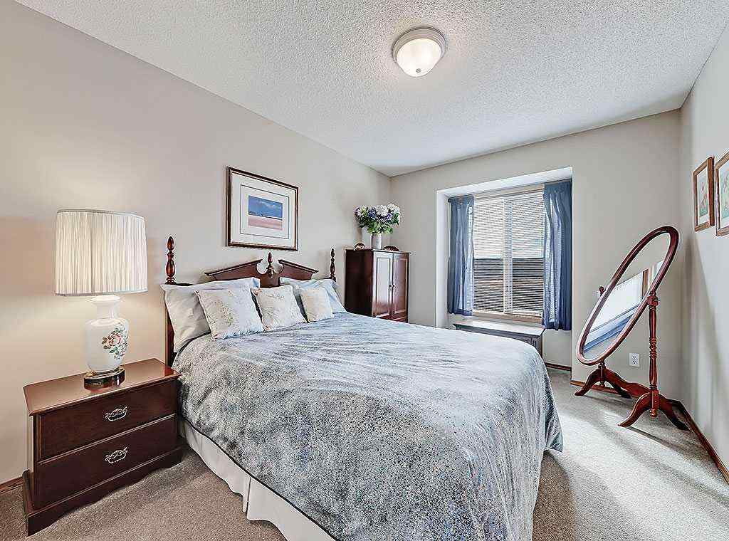 MLS® A2269058 - 352 Macewan Park View NW in MacEwan Glen Calgary, Residential