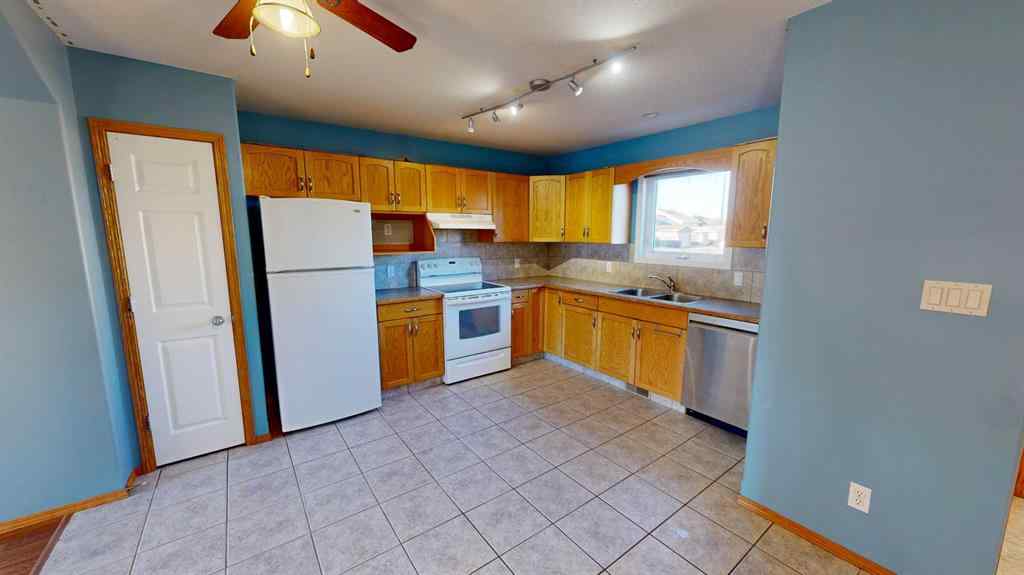 MLS® A2269059 - 131 Lynx Cove N in Uplands Lethbridge, Residential