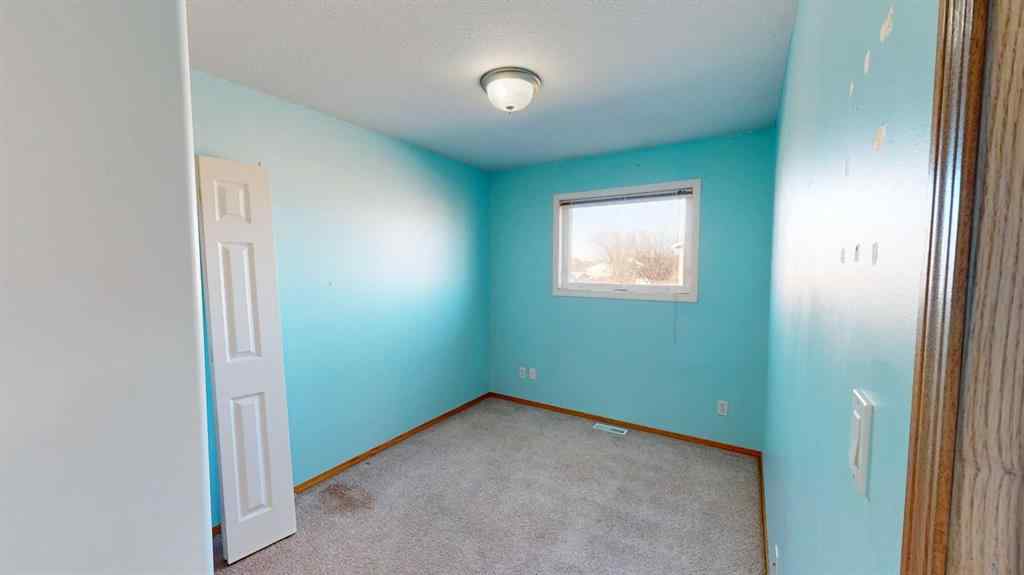 MLS® A2269059 - 131 Lynx Cove N in Uplands Lethbridge, Residential