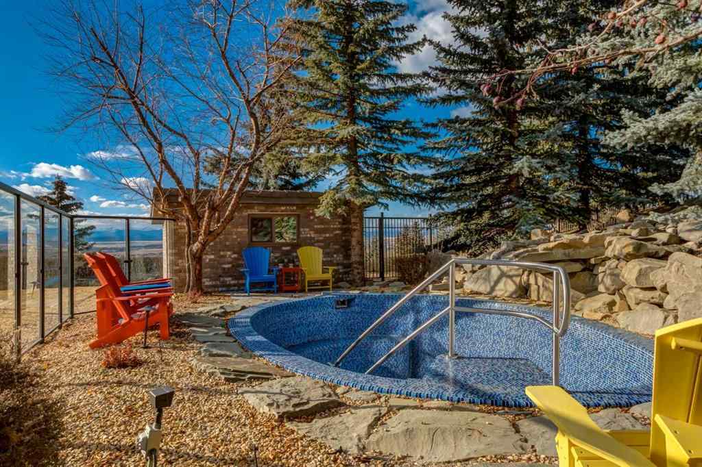 MLS® A2269063 - 31 Pinnacle Ridge Drive SW in Pinnacle Ridge Rural Rocky View County, Residential