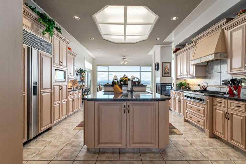 MLS® A2269063 - 31 Pinnacle Ridge Drive SW in Pinnacle Ridge Rural Rocky View County, Residential