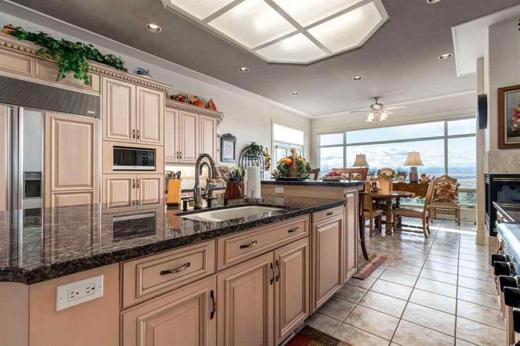 MLS® A2269063 - 31 Pinnacle Ridge Drive SW in Pinnacle Ridge Rural Rocky View County, Residential