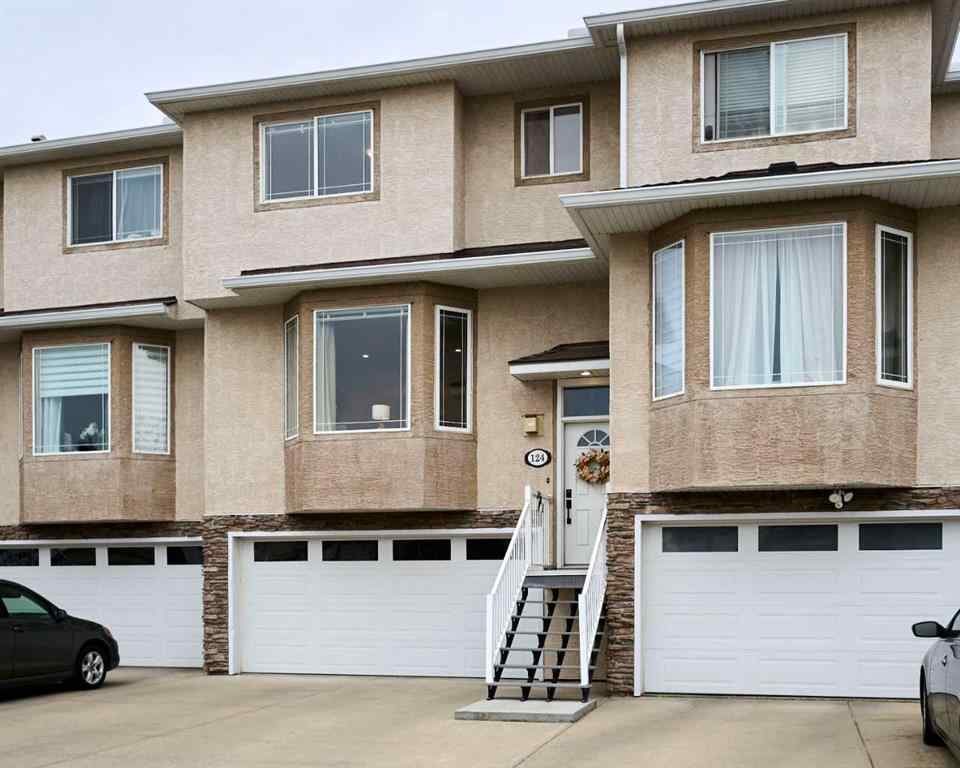 MLS® A2269065 - 124 Country Hills Gardens NW in Country Hills Calgary, Residential