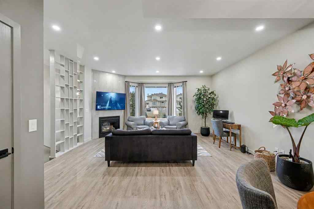 MLS® A2269065 - 124 Country Hills Gardens NW in Country Hills Calgary, Residential