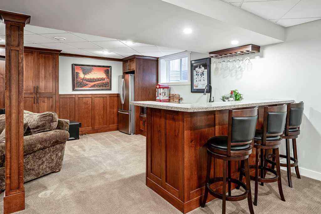 MLS® A2269066 - 147 Oakside Place SW in Oakridge Calgary, Residential