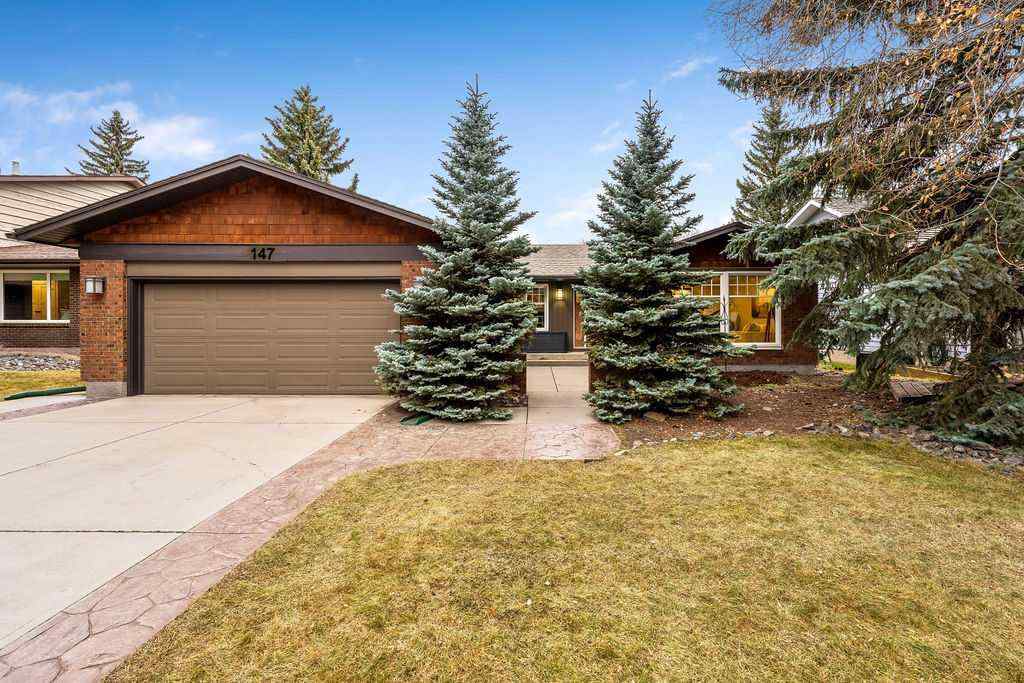 MLS® A2269066 - 147 Oakside Place SW in Oakridge Calgary, Residential