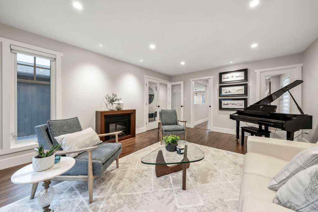 MLS® A2269066 - 147 Oakside Place SW in Oakridge Calgary, Residential