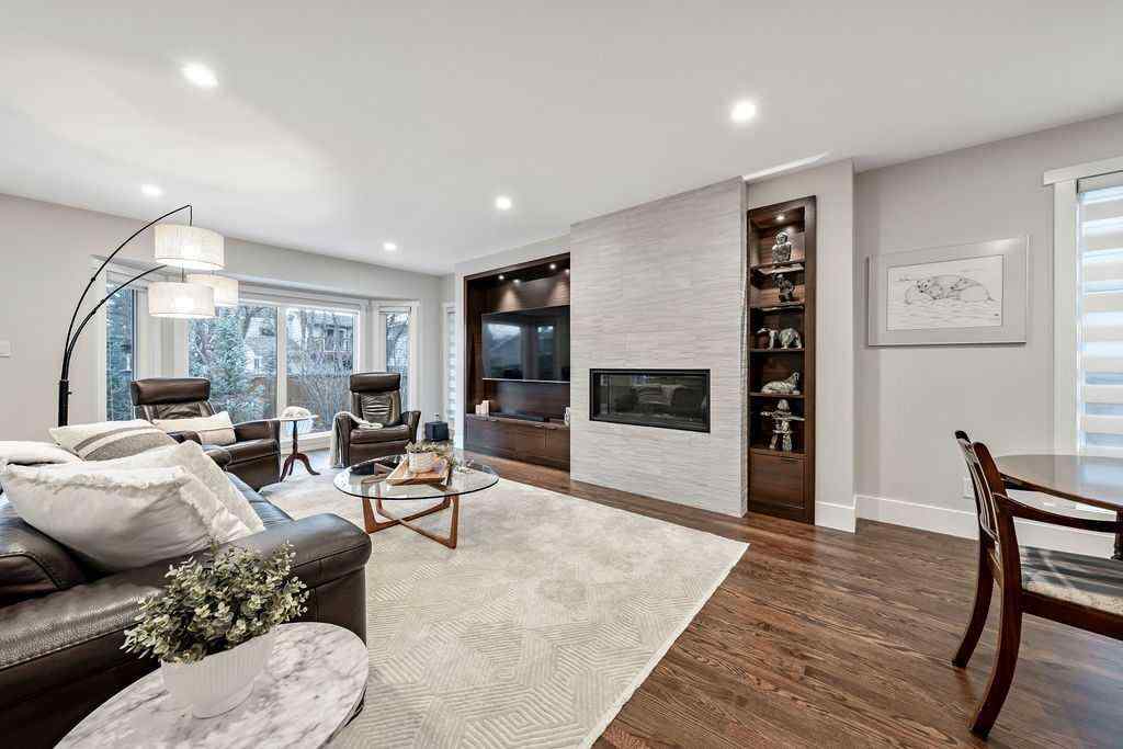 MLS® A2269066 - 147 Oakside Place SW in Oakridge Calgary, Residential