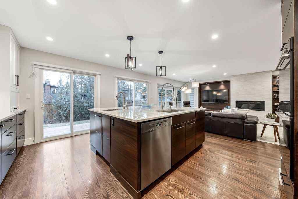 MLS® A2269066 - 147 Oakside Place SW in Oakridge Calgary, Residential