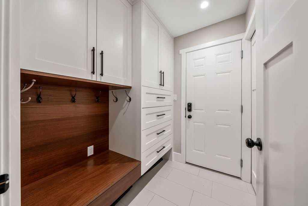 MLS® A2269066 - 147 Oakside Place SW in Oakridge Calgary, Residential