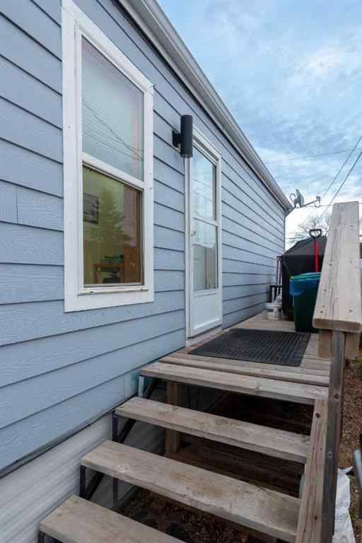 MLS&reg; # A2269067 - 207 2 Street E in NONE Lashburn, Residential Open Houses