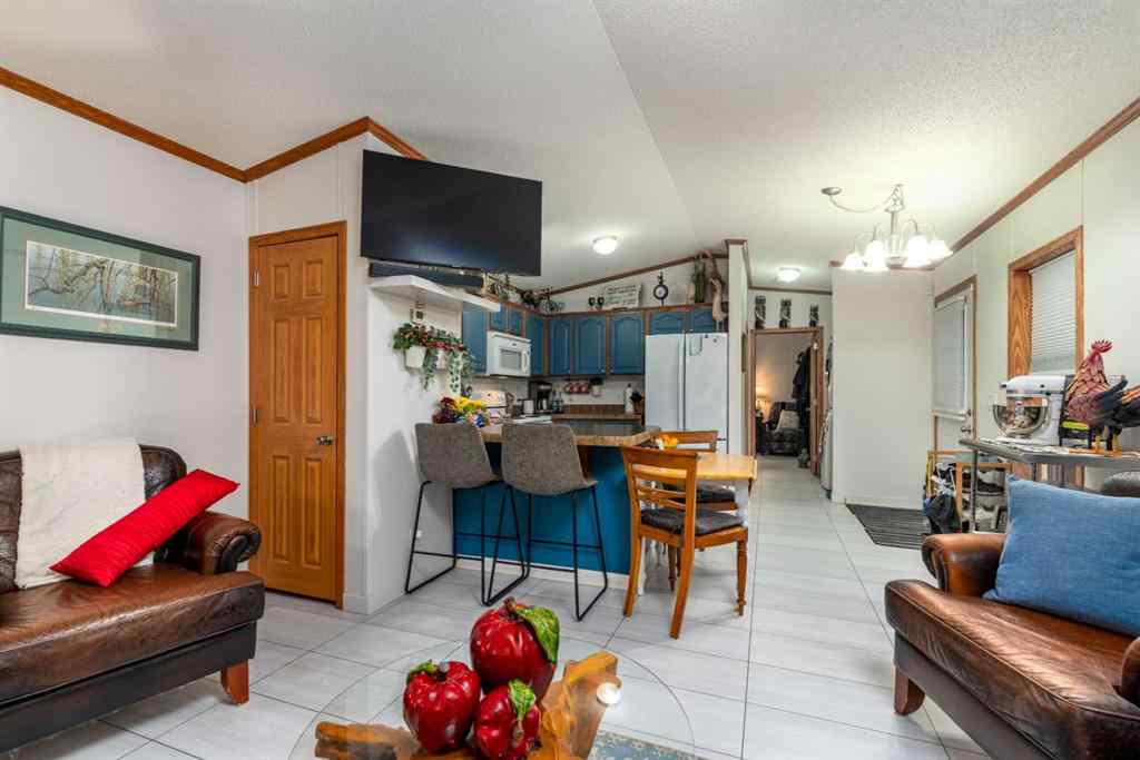 MLS&reg; # A2269067 - 207 2 Street E in NONE Lashburn, Residential Open Houses