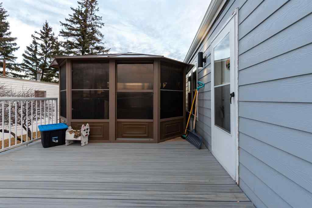 MLS&reg; # A2269067 - 207 2 Street E in NONE Lashburn, Residential Open Houses