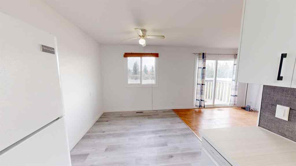 MLS® A2269069 - Unit #40 5 Acadia Road W in Varsity Village Lethbridge, Residential