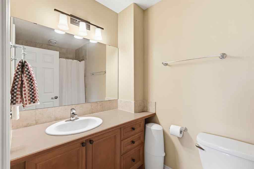 MLS® A2269073 - Unit #1 732 56 Avenue SW in Windsor Park Calgary, Residential